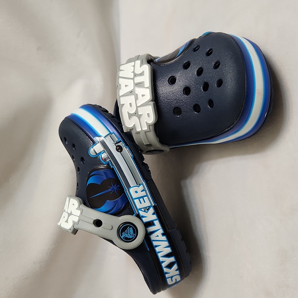 CROCS Star Wars Skywalker Blue Black Clogs (Size C7)
